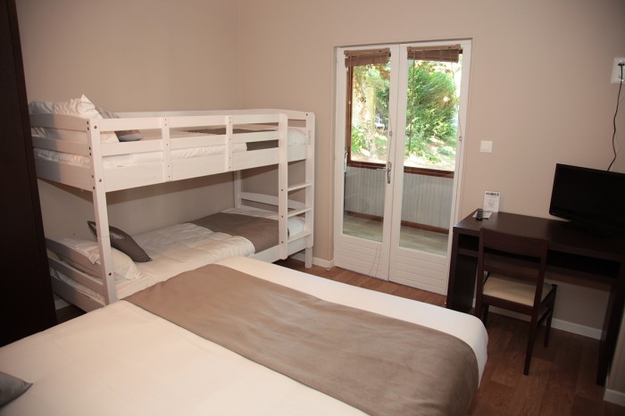 Quadruple room with bunk beds
